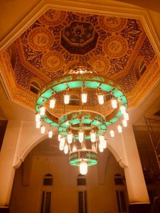 Luxurious and distinctive heritage chandeliers for mosques and large projects